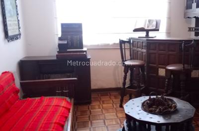 Casa de 5 alcobas en venta en Urb, Bogotá, 270 m² · foto 10 de 12
