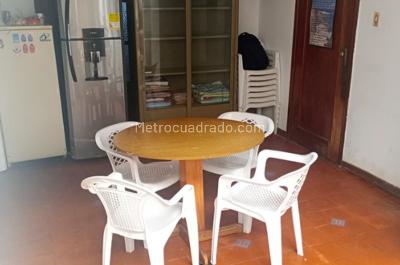 Casa de 5 alcobas en venta en Urb, Bogotá, 270 m² · foto 12 de 12