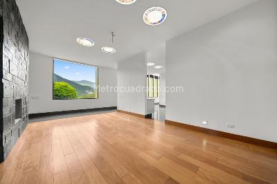 Casa de 5 alcobas en venta en La Calera, La Calera, 716 m² · foto 5 de 15
