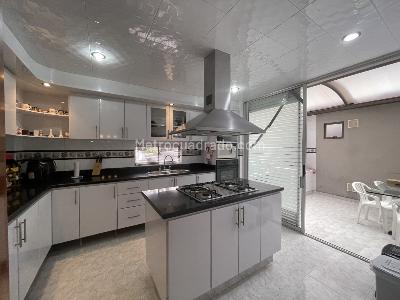 Casa de 4 alcobas en venta en Chia, Chía, 193 m² · foto 4 de 12