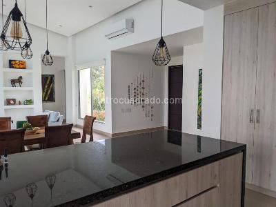 Casa de 3 alcobas en venta en Condominio Lagos De Iraka, Armenia, 228 m² · foto 4 de 19