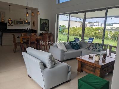 Casa de 3 alcobas en venta en Condominio Lagos De Iraka, Armenia, 228 m² · foto 5 de 19