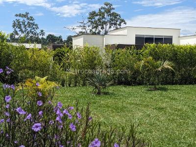 Casa de 3 alcobas en venta en Condominio Lagos De Iraka, Armenia, 228 m² · foto 16 de 19