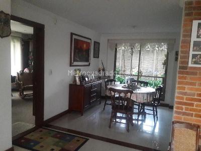 Casa de 4 alcobas en venta en Chia, Chía, 242 m² · foto 4 de 8
