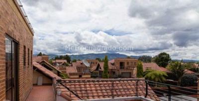 Casa de 4 alcobas en venta en Chia, Chía, 242 m² · foto 6 de 8