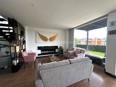 Casa de 3 alcobas en venta en Chuntame, Cajicá, 159 m² · foto 5 de 15