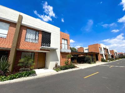 Casa de 2 alcobas en venta en Calahorra, Cajicá, 167 m² · foto 2 de 20