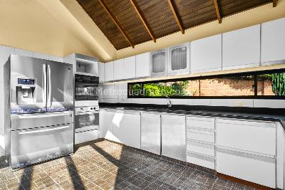 Casa de 5 alcobas en venta en Bosques Sotileza, Bogotá, 290 m² · foto 13 de 19