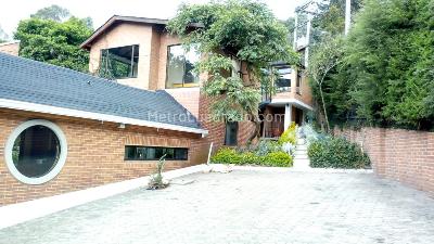 Casa de 5 alcobas en venta en Bosques Sotileza, Bogotá, 290 m² · foto 3 de 19