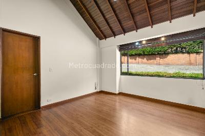 Casa de 5 alcobas en venta en Bosques Sotileza, Bogotá, 290 m² · foto 9 de 19