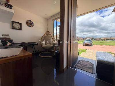 Casa de 3 alcobas en venta en Condominio Piedra Serena, Cajicá, 153 m² · foto 2 de 14
