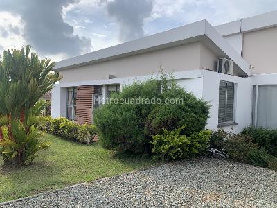 Casa de 5 alcobas en venta en Conjunto Residencial Sierra Morena, Armenia, 380 m² · foto 2 de 20