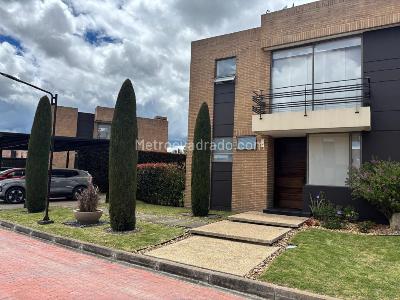 $1.350.000.000 en Condominio Campestre Piedra Real