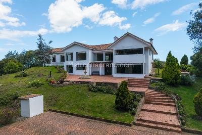 Casa de 4 alcobas en venta en Chia, Chía, 406 m² · foto 2 de 20
