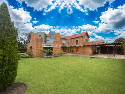 Casa de 4 alcobas en venta en San Simon Guaymaral, Bogotá, 1251 m² · foto 18 de 19
