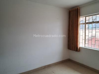 Casa de 4 alcobas en venta en Popular Modelo, Bogotá, 126 m² · foto 6 de 12