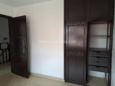Casa de 4 alcobas en venta en Popular Modelo, Bogotá, 126 m² · foto 8 de 12