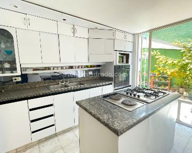 Casa de 5 alcobas en venta en Nicolas De Federman, Bogotá, 349 m² · foto 6 de 18