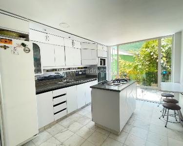 Casa de 5 alcobas en venta en Nicolas De Federman, Bogotá, 349 m² · foto 7 de 18