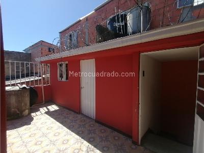 Casa de 5 alcobas en venta en Policarpa, Bogotá, 384 m² · foto 8 de 16