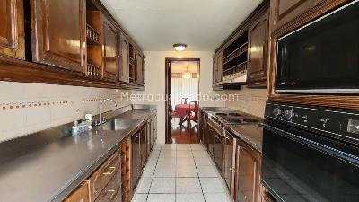 Casa de 3 alcobas en venta en Santa Barbara, Bogotá, 261 m² · foto 10 de 13