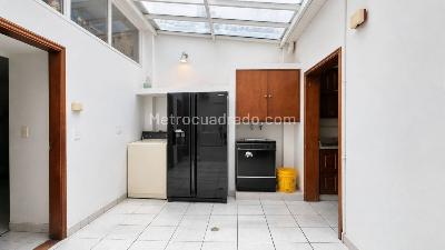 Casa de 3 alcobas en venta en Santa Barbara, Bogotá, 261 m² · foto 11 de 13