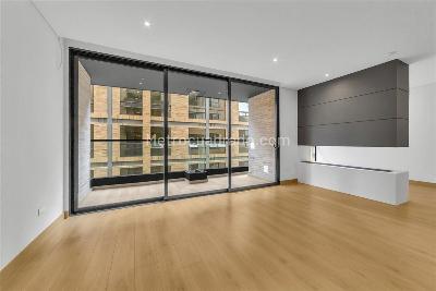 Apartamento de 3 alcobas en venta en Chico Norte, Bogotá, 117 m² · foto 3 de 20