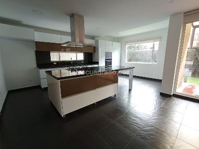 Casa de 4 alcobas en arriendo en Las Villas, Cajicá, 219 m² · foto 6 de 19