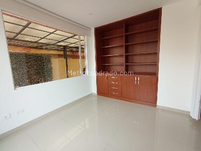 Casa de 4 alcobas en arriendo en Las Villas, Cajicá, 219 m² · foto 4 de 19