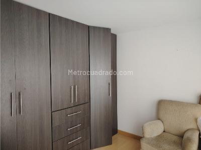 Apartamento en venta en Britalia, Bogotá · foto 8 de 18