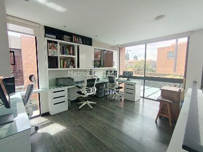 Casa de 4 alcobas en venta en Cr Hacienda Fontanar Sauce, Chía, 282 m² · foto 13 de 20