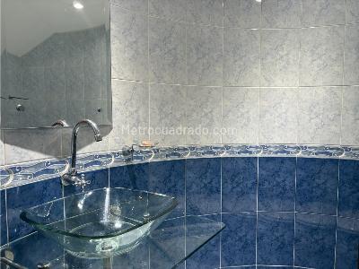 Casa de 4 alcobas en venta en Santa Paula, Bogotá, 267 m² · foto 6 de 19