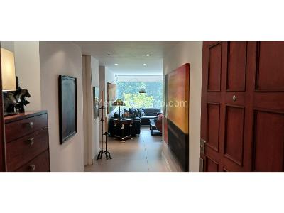 Apartamento de 3 alcobas en venta en Chico, Bogotá, 201 m² · foto 4 de 20