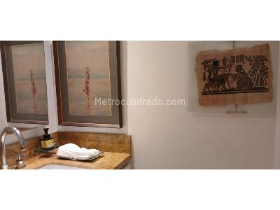 Apartamento de 3 alcobas en venta en Chico, Bogotá, 201 m² · foto 10 de 20