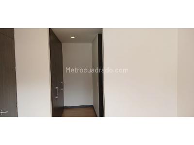 Apartamento de 2 alcobas en venta en Santa Barbara, Bogotá, 89 m² · foto 9 de 18