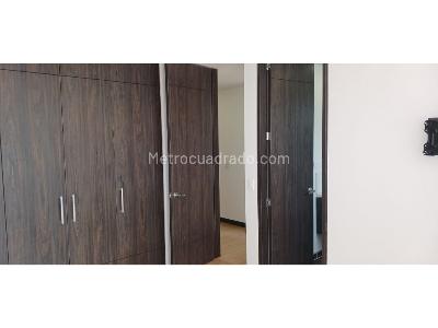 Apartamento de 2 alcobas en venta en Santa Barbara, Bogotá, 89 m² · foto 11 de 18