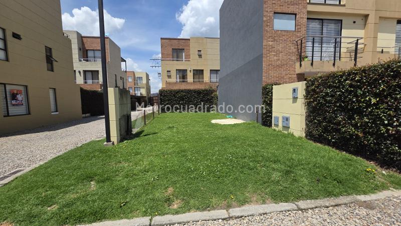 Lote en Venta, Canelon Cajica, Cajicá - Más