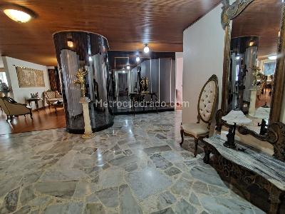 Apartamento de 4 alcobas en venta en Chico Norte Ii, Bogotá, 322 m² · foto 13 de 20