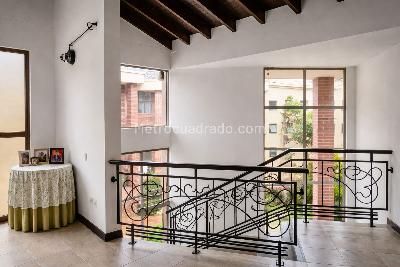 Casa de 4 alcobas en venta en Ibague, Ibagué, 215 m² · foto 11 de 17