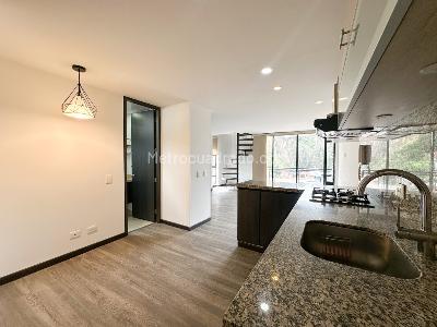 Apartaestudio en venta en Bella Suiza, Bogotá, 46 m² · foto 4 de 11