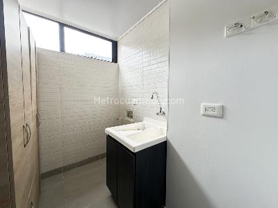 Apartaestudio en venta en Bella Suiza, Bogotá, 46 m² · foto 5 de 11