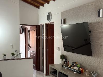 Casa de 3 alcobas en venta en Versalles, Floridablanca, 127 m² · foto 13 de 20