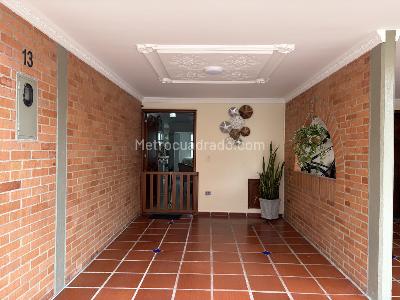 Casa de 3 alcobas en venta en Versalles, Floridablanca, 127 m² · foto 3 de 20