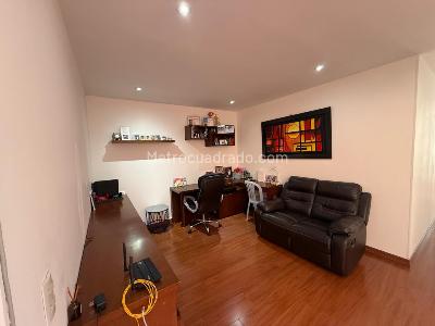Apartamento de 4 alcobas en venta en El Batán, Bogotá, 188 m² · foto 16 de 20