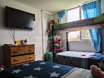 Apartamento de 3 alcobas en venta en Yerbabuena, Ibagué, 76 m² · foto 9 de 17