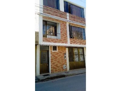 Casa de 5 alcobas en venta en Villa Del Rocio, Mosquera, 260 m² · foto 3 de 19