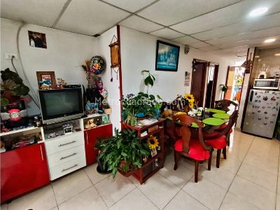 Casa de 5 alcobas en venta en Villa Del Rocio, Mosquera, 260 m² · foto 14 de 19