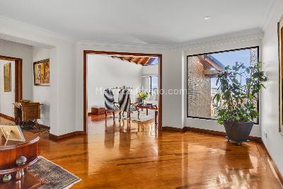 Apartamento de 3 alcobas en venta en Bosque De Pinos, Bogotá, 256 m² · foto 3 de 14