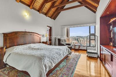 Apartamento de 3 alcobas en venta en Bosque De Pinos, Bogotá, 256 m² · foto 13 de 14
