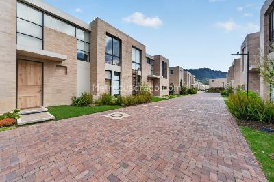 Casa de 3 alcobas en venta en Conjunto Residencial Trazo, Cajicá, 156 m² · foto 2 de 20